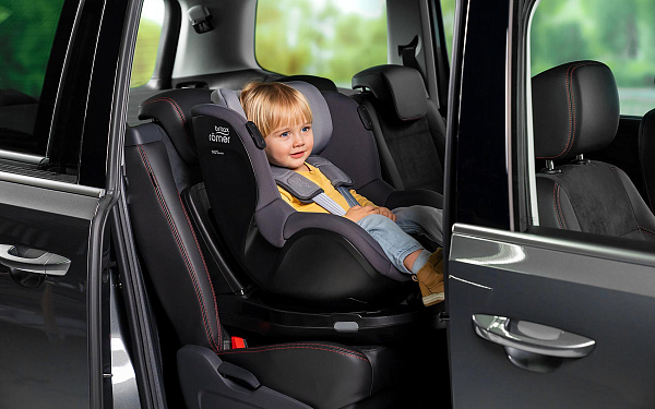 Детское автокресло Romer & Britax Dualfix iSense с базой Flex Base iSense фото 5